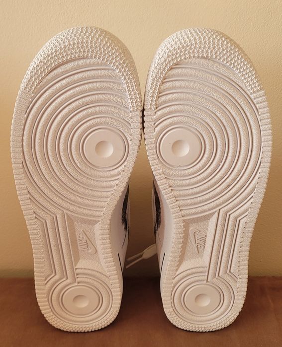 Buty młodzieżowe Nike Air Force 1 rozmiar 38,5