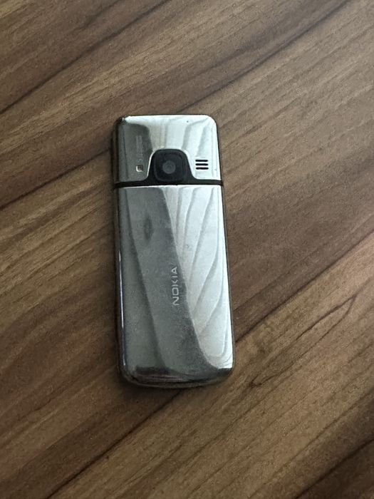Nokia 6700 Classic