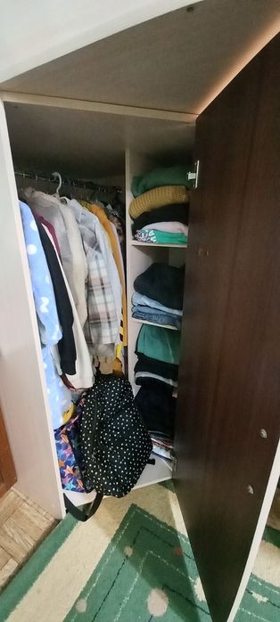 Двухярусне дитяче ліжко