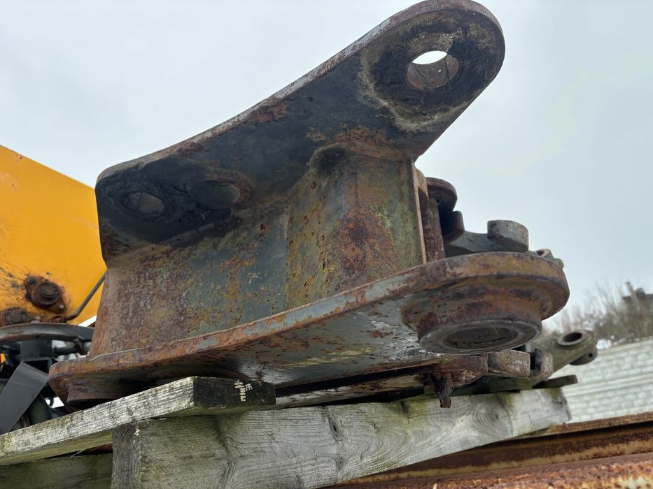 Szybkozłącze do koparki JCB Caterpillar