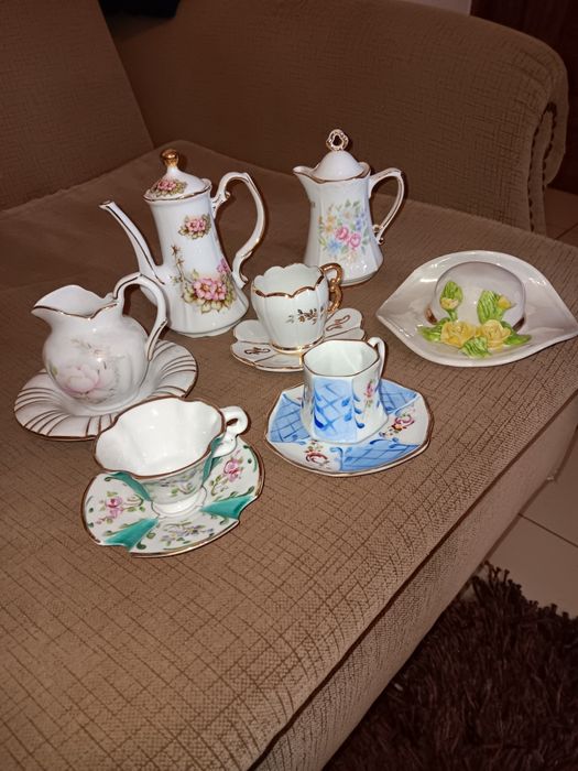 Peças em porcelana.