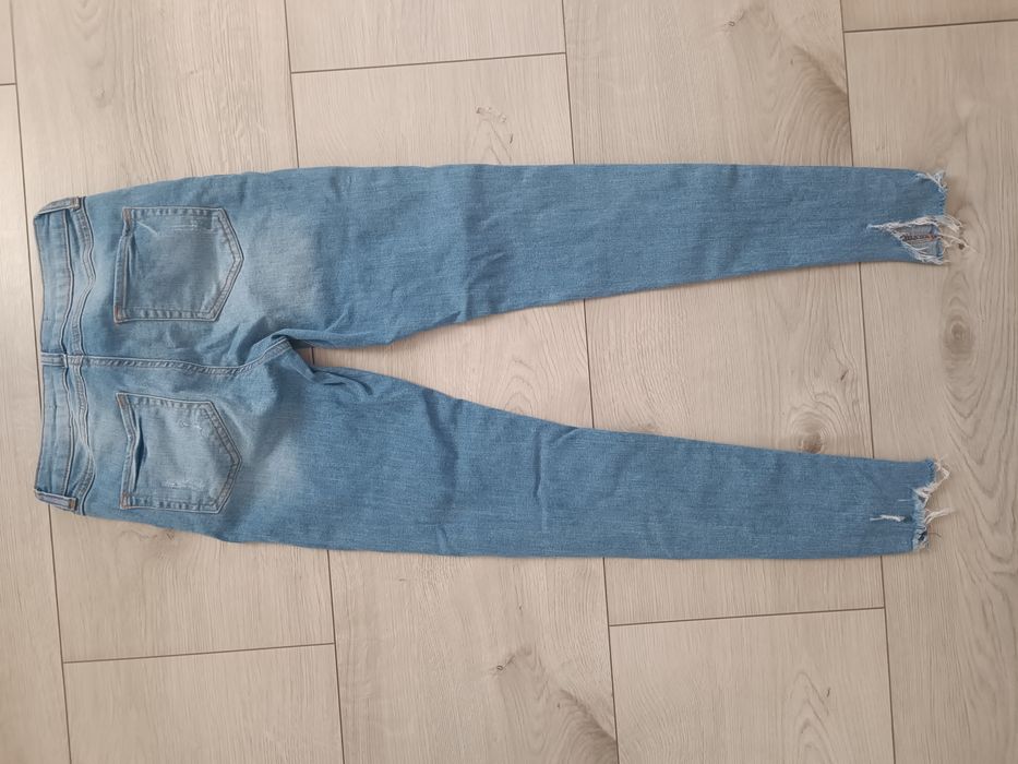 Spodnie damskie dżinsowe Denim Co. r. 36