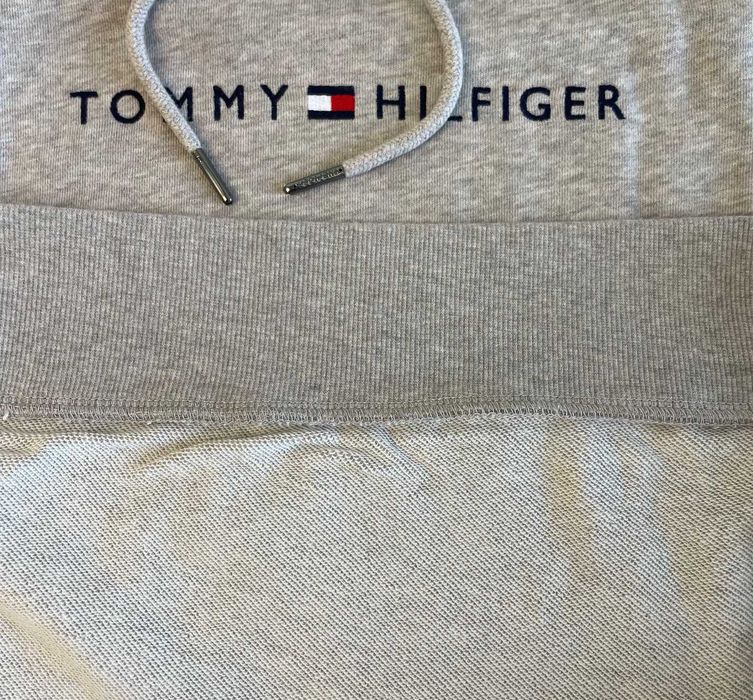 Худи Tommy Hilfiger оригинал Размер XL/Худі Tommy Hilfiger/кофта