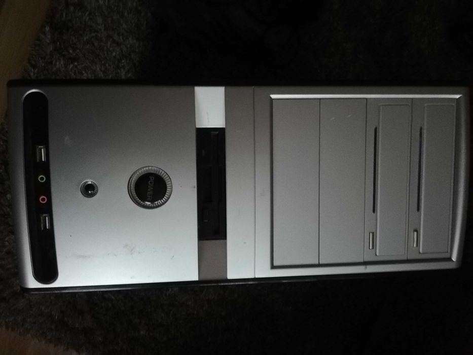 Komputer stacjonarny