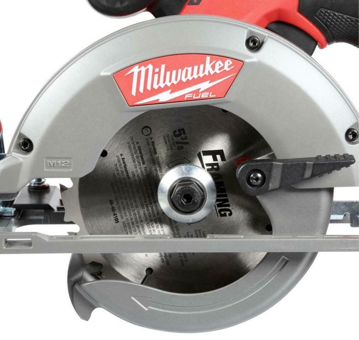 Аккумуляторная дисковая пила MILWAUKEE M12 FUEL CCS44-0 (2530-20)