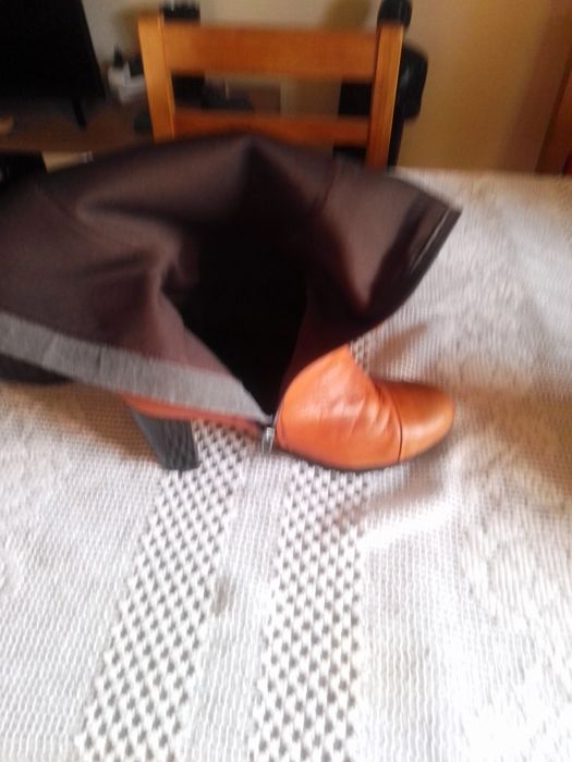 Botas com pouco uso quase novas
