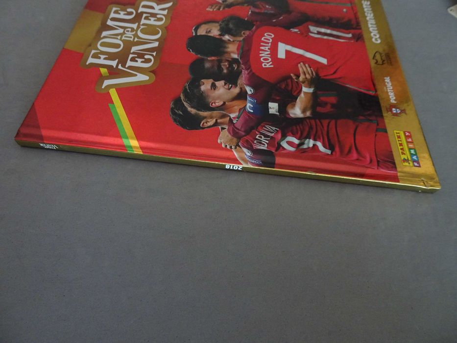 Caderneta de cromos Fome de Vencer (faltam 5 cromos)