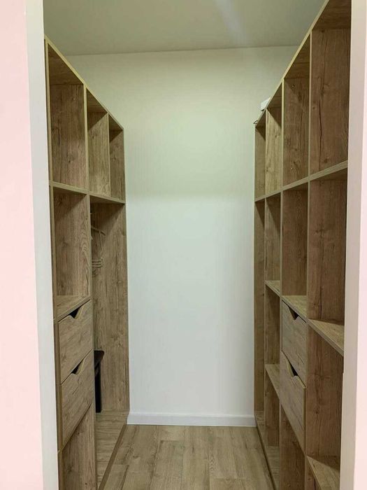 Оренда 2х кімн квартира вул. Є. Коновальця, новобудова