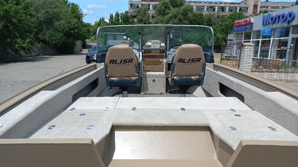 Човен алюмінієвий ALISA 520