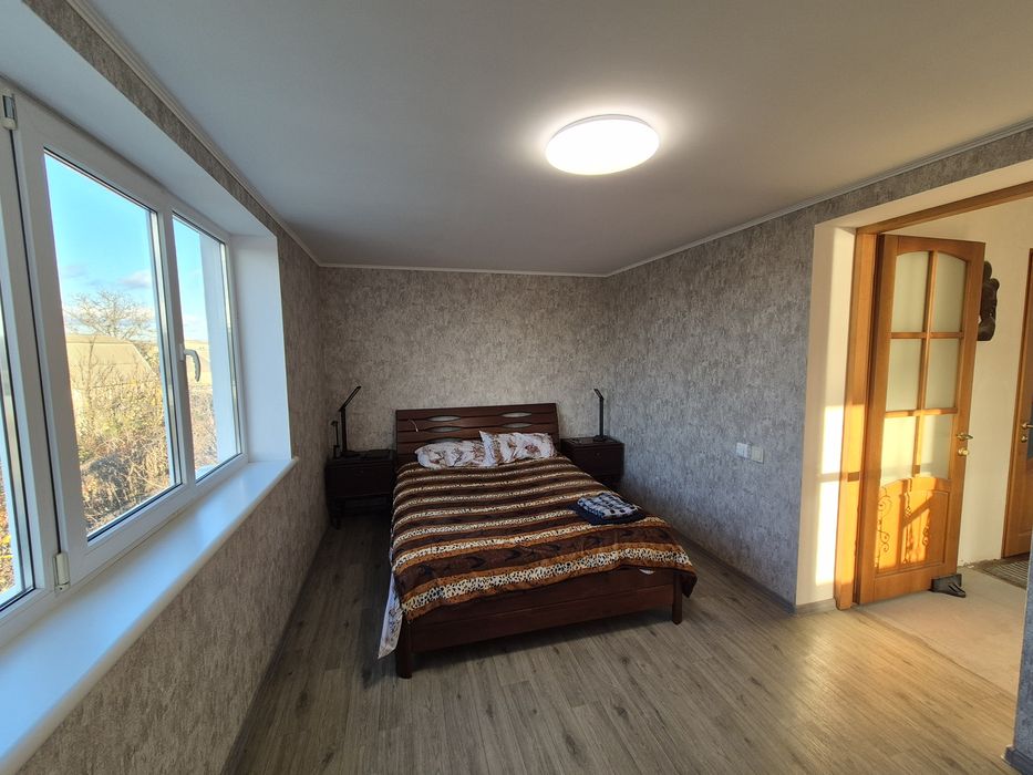 Дом у озера пригород Черноморска