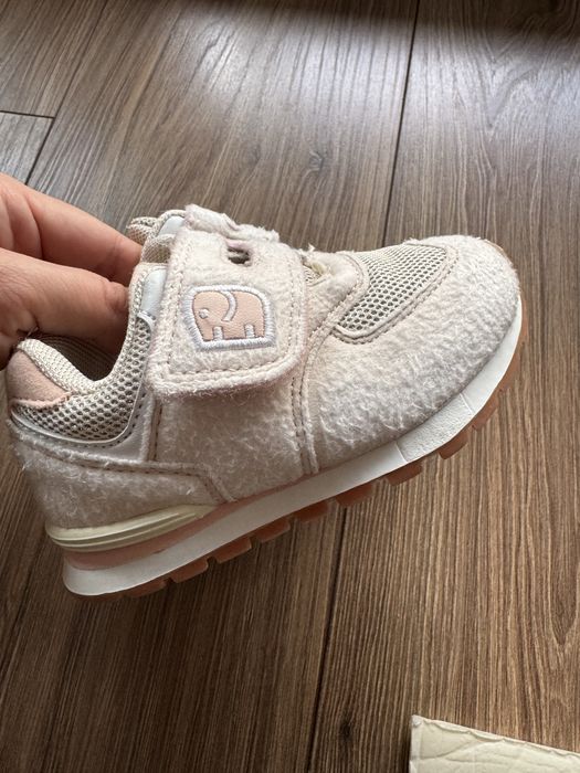 Buty dziecięce Elefanten rozmiar 20 – różowe sneakersy na rzep