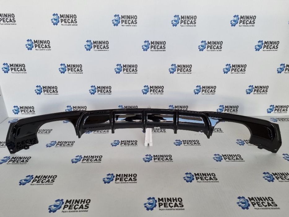 Difusor Traseiro BMW (F30/31) M-Performance Saídas Duplas
