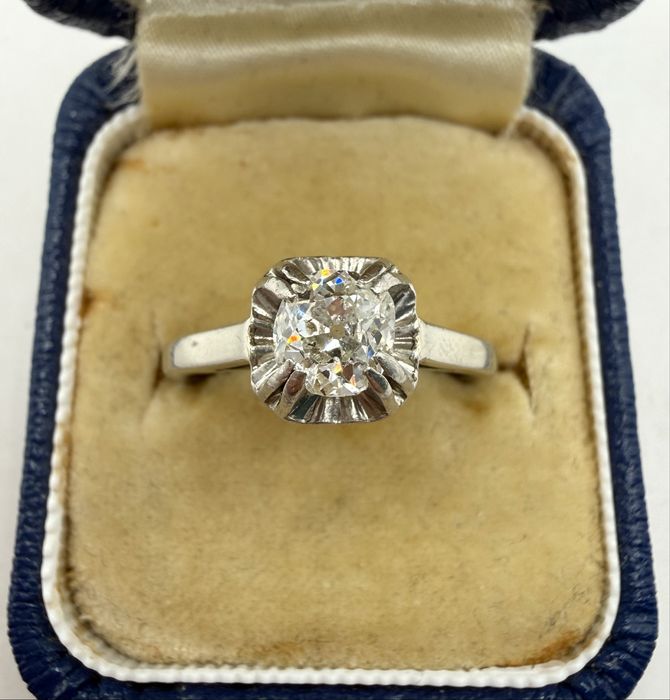 Złoty pierścionek antyk 750 z diamentem 0,78ct P1/G