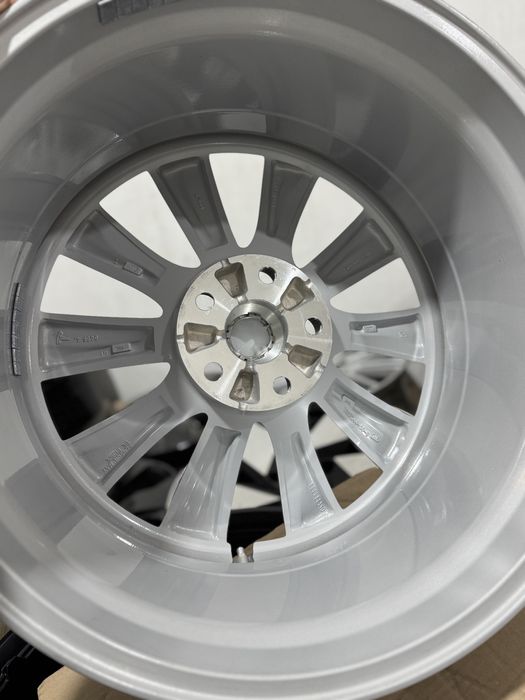 Диски 5x120 R20 TESLA Model X Original 1027244-00-B