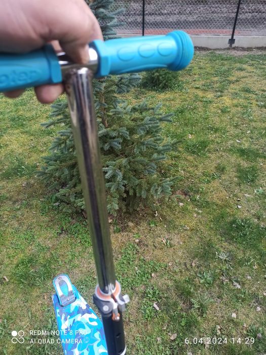 Hulajnoga trójkołowa