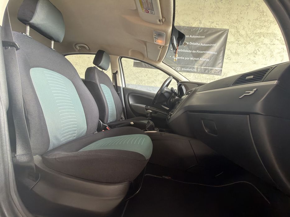 Fiat Grande Punto — fotografia 8