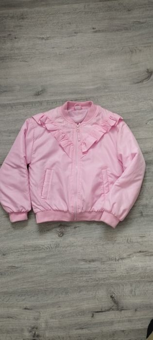 Дитяча весняна куртка 134 р .