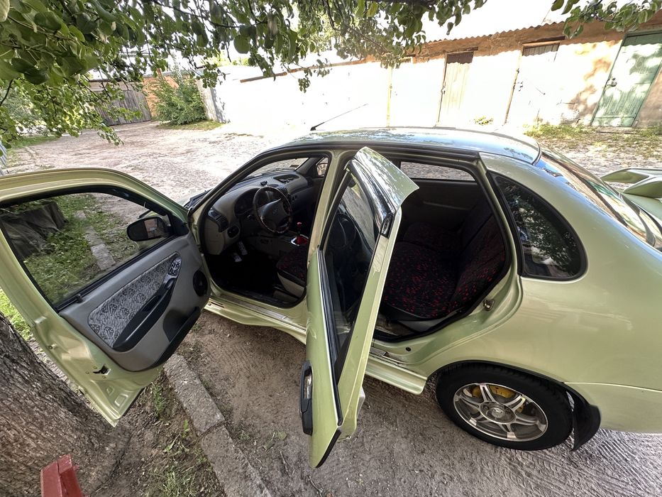 Продам Ваз Lada Kalina 1.6