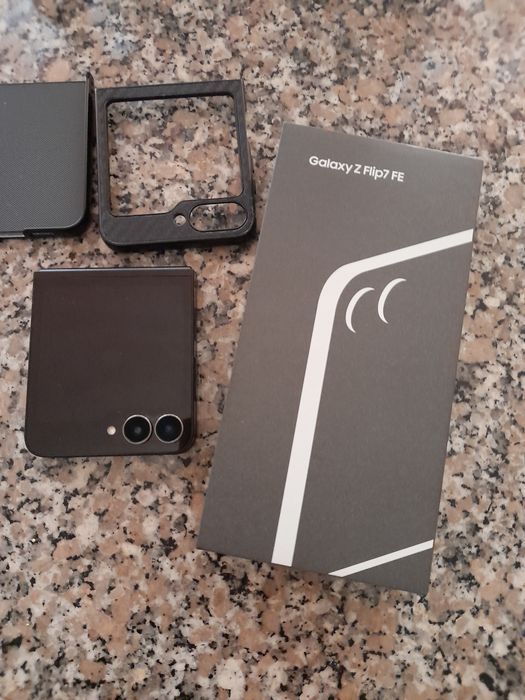 Telemóvel Samsung z flip 7FE