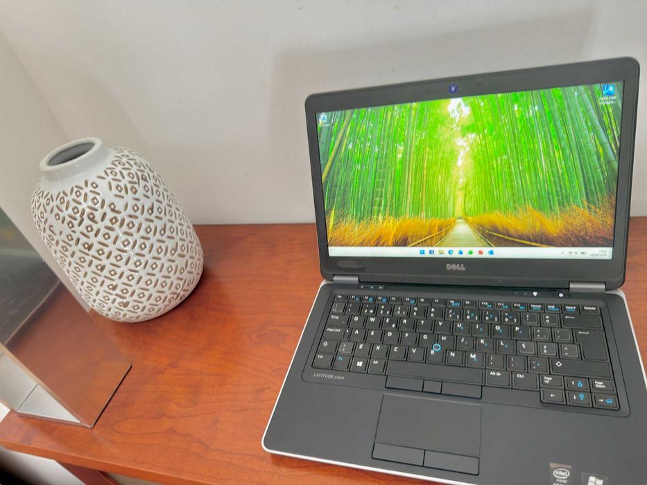 Dell Latitude E7440|14.1"FullHD|i5-4310u|8G Ram|Ssd 250Gb|Bateria NOVA