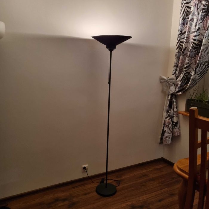 lampa stojąca  czarna wys.175cm