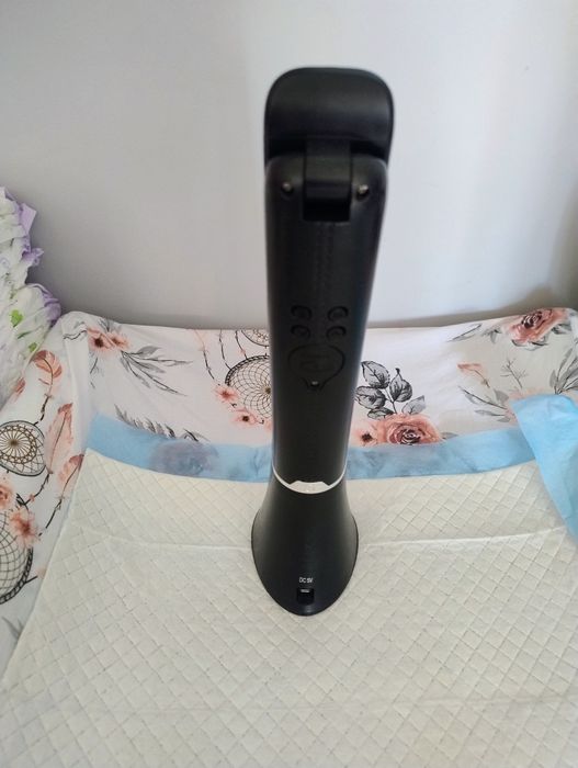 Lampka na biurko bezprzewodowa