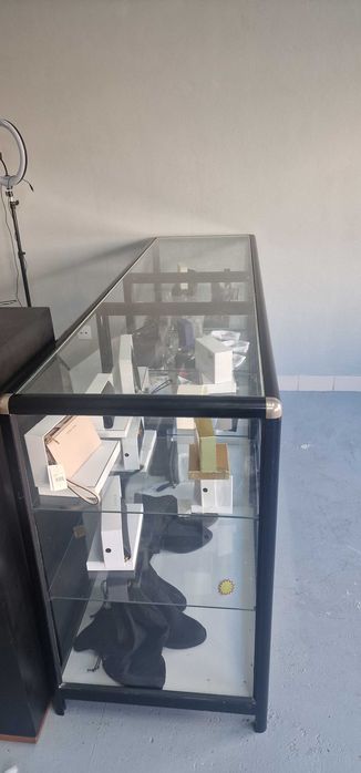 Vitrine / Balcão de loja