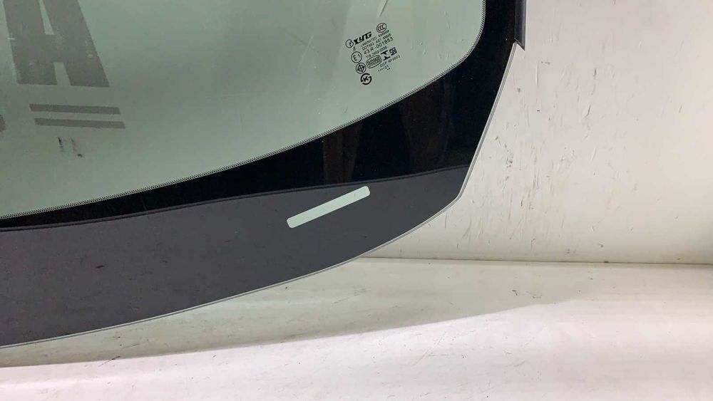 Mazda 3 (2013-2019) вітрове  скло