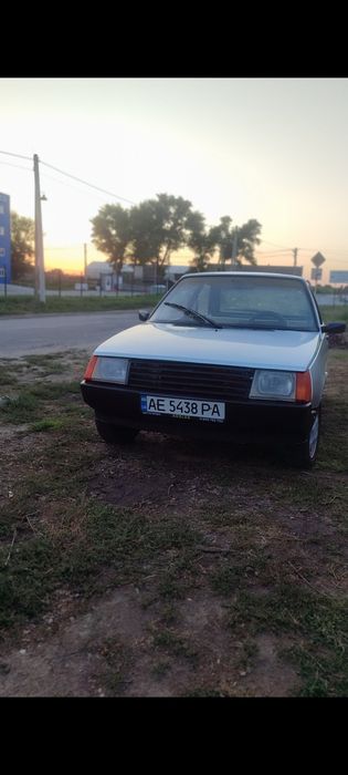 Продам срочно машину