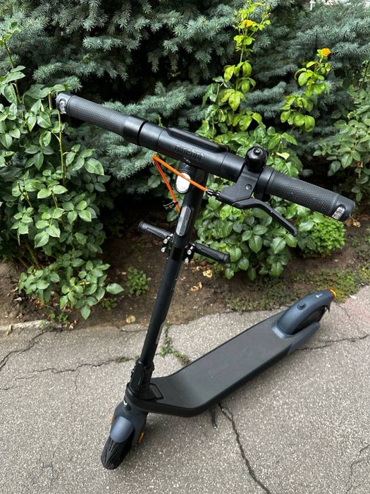 Продаеться ninebot e2 pro