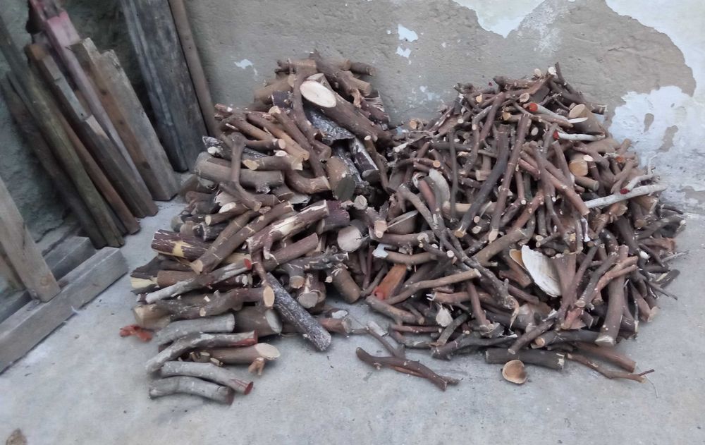 Lenha de Laranjeira Seca (Lareira, Salamandra e Defumação / BBQ)