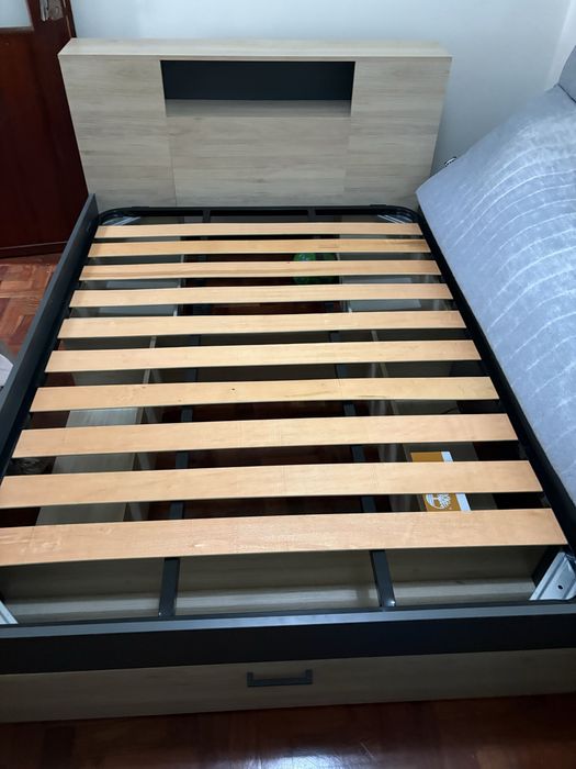 Cama de casal com colchao