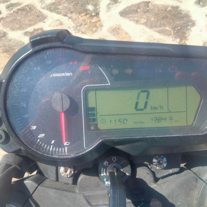 Mota Benelli 125 TNT