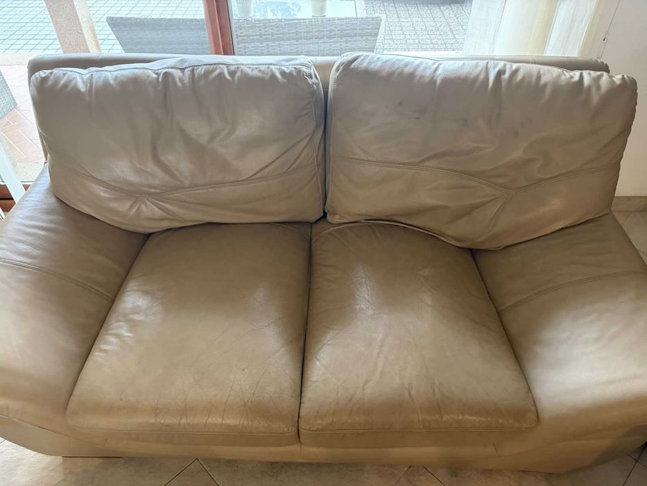 Vendo 2 sofás de 2 lugares