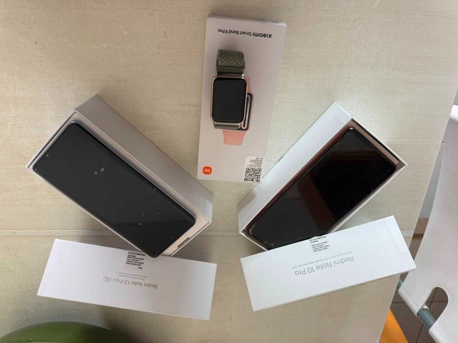 Telemóvel Xiaomi e relógio