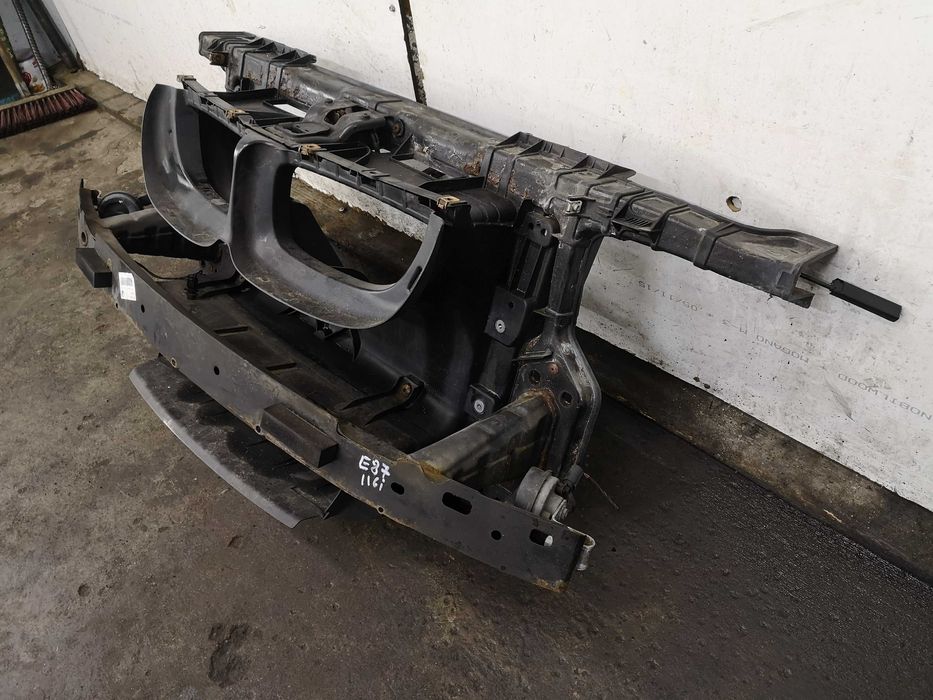 Pas przedni belka wzmocnienie kierownica powietrza bmw 1 E87 E81 2004-2011 KOMPLETNY