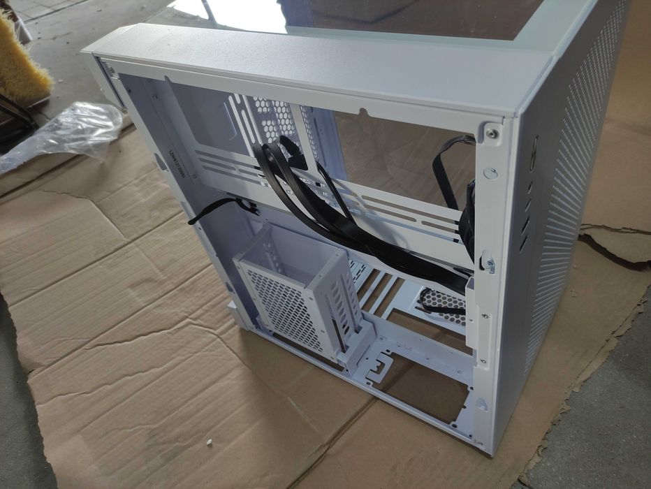 Obudowa do komputera 3 szt Lian Li O11 Dynamic Nzxt H5 Corsair 4000D