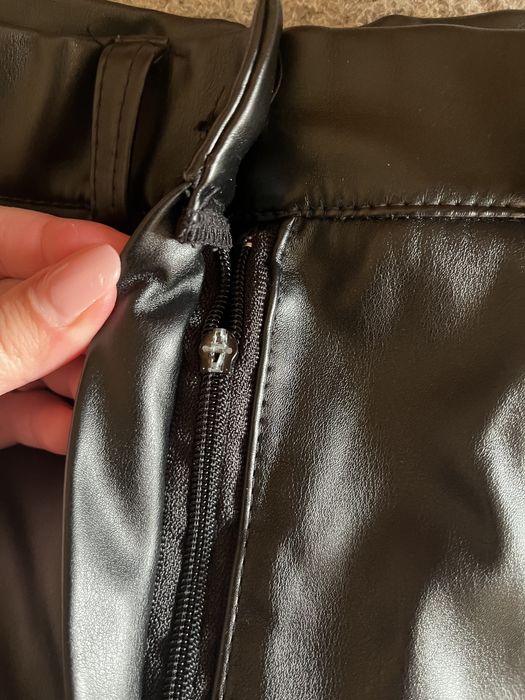 Шкіряні чорні штани