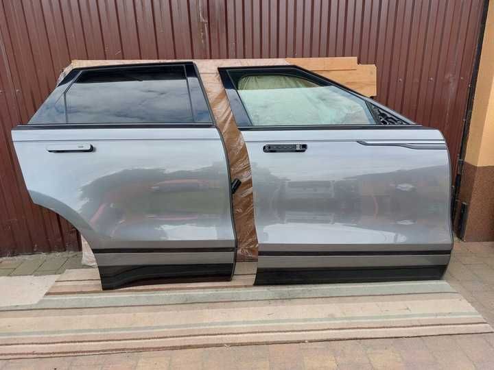 Продам двері передні задні Range Rover Velar