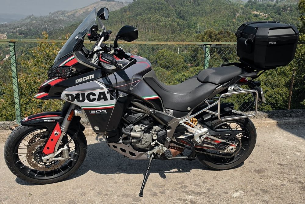 Multistrada 1200 enduro