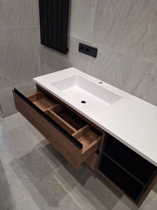 Стільниця з умивальником.Стільниця у ванну.Умивальник.Підвіконня