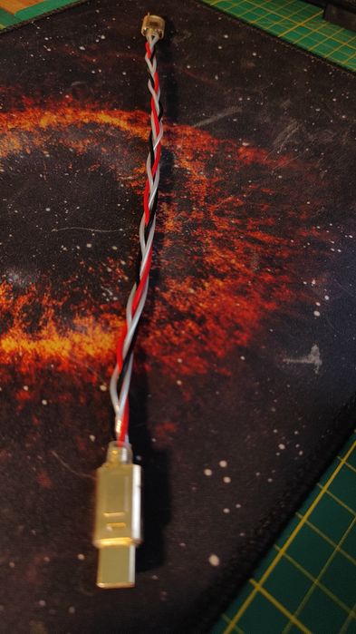 Кабель цифровий  аналоговий