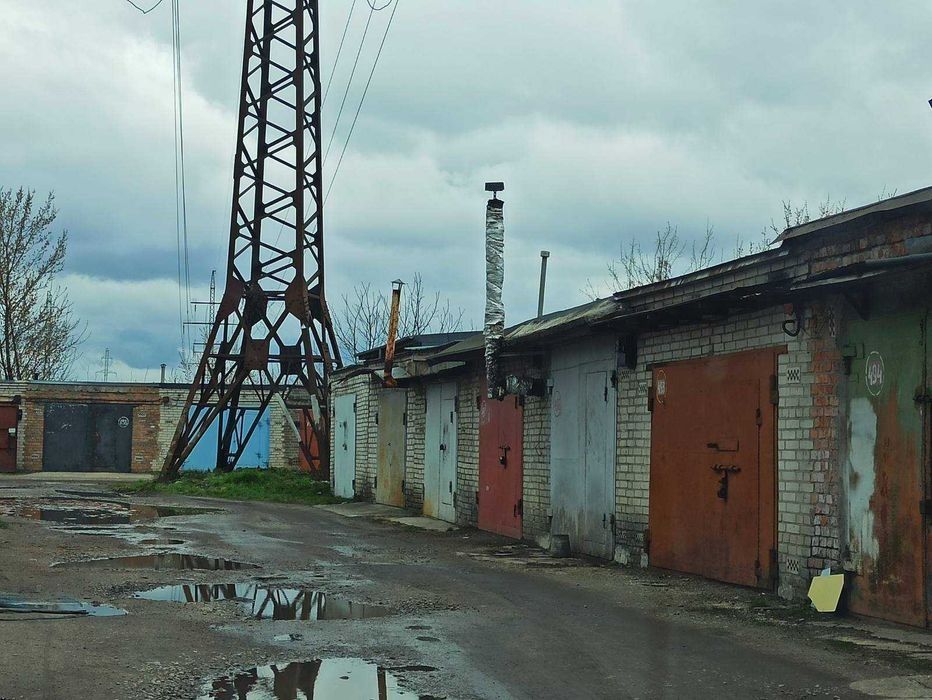 Продам капітальний гараж  ГК “Комфорт”