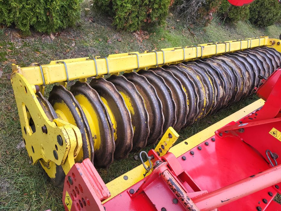 Brona wirowa Pottinger Lion wał croskill pierścieniowy Kuhn HRB 302