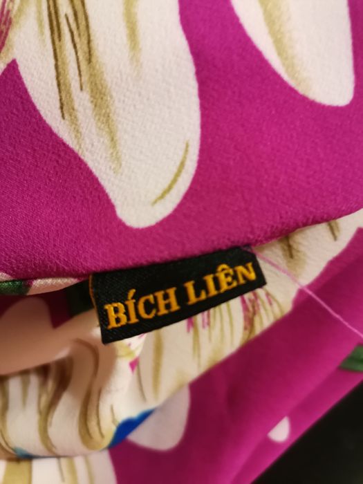 Kolorowa sukienka letnia