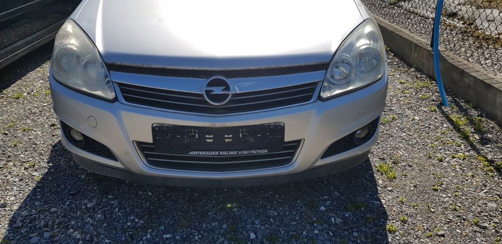 Silnik 1.9 CDTI Opel Astra H combi,  Z-157 całość na części