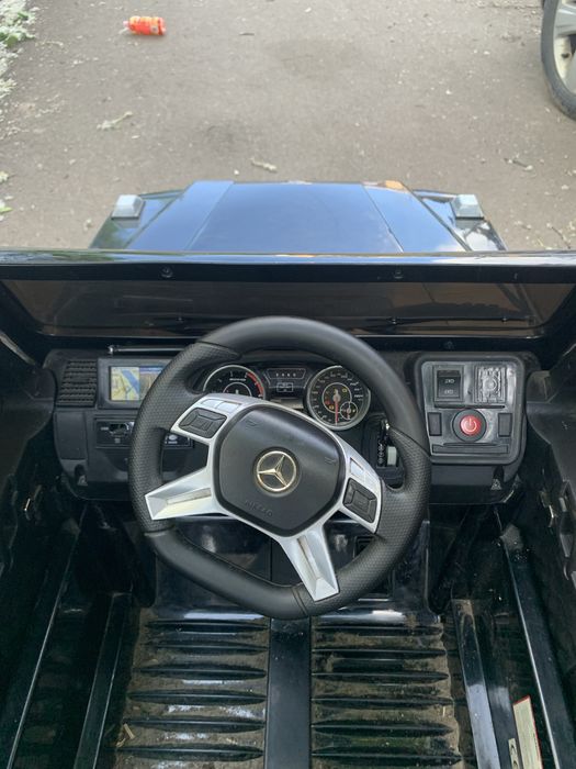 Дитячий електромобіль Mercedes G63 AMG