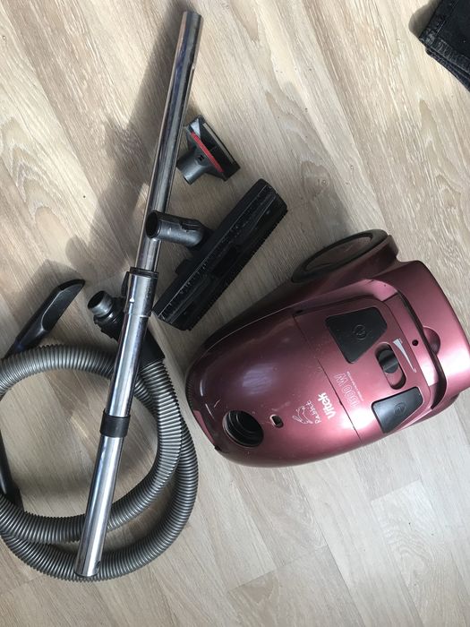 Пилосос Vititek у робочому  стані