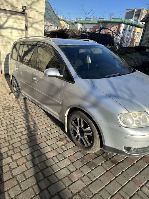 Продам Тоуран 2003р. 2.0tdi