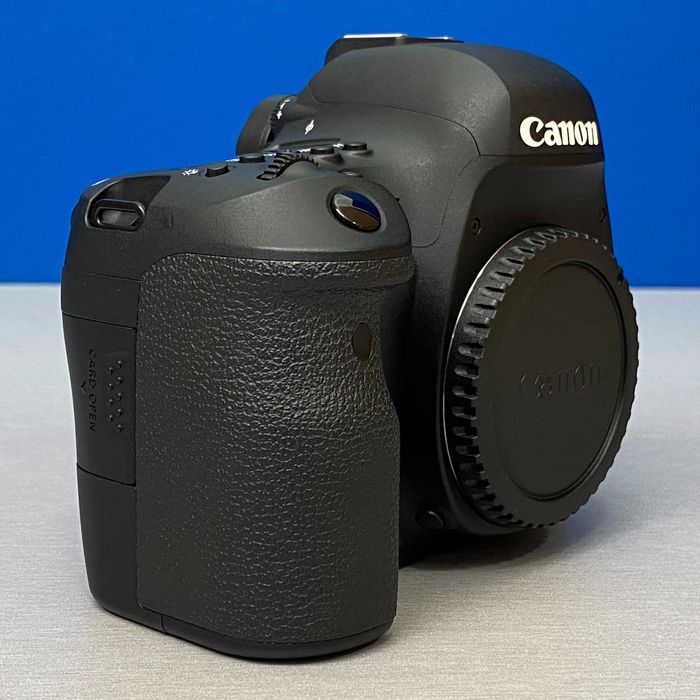 Canon EOS 6D Mark II (Corpo) - 26.2MP